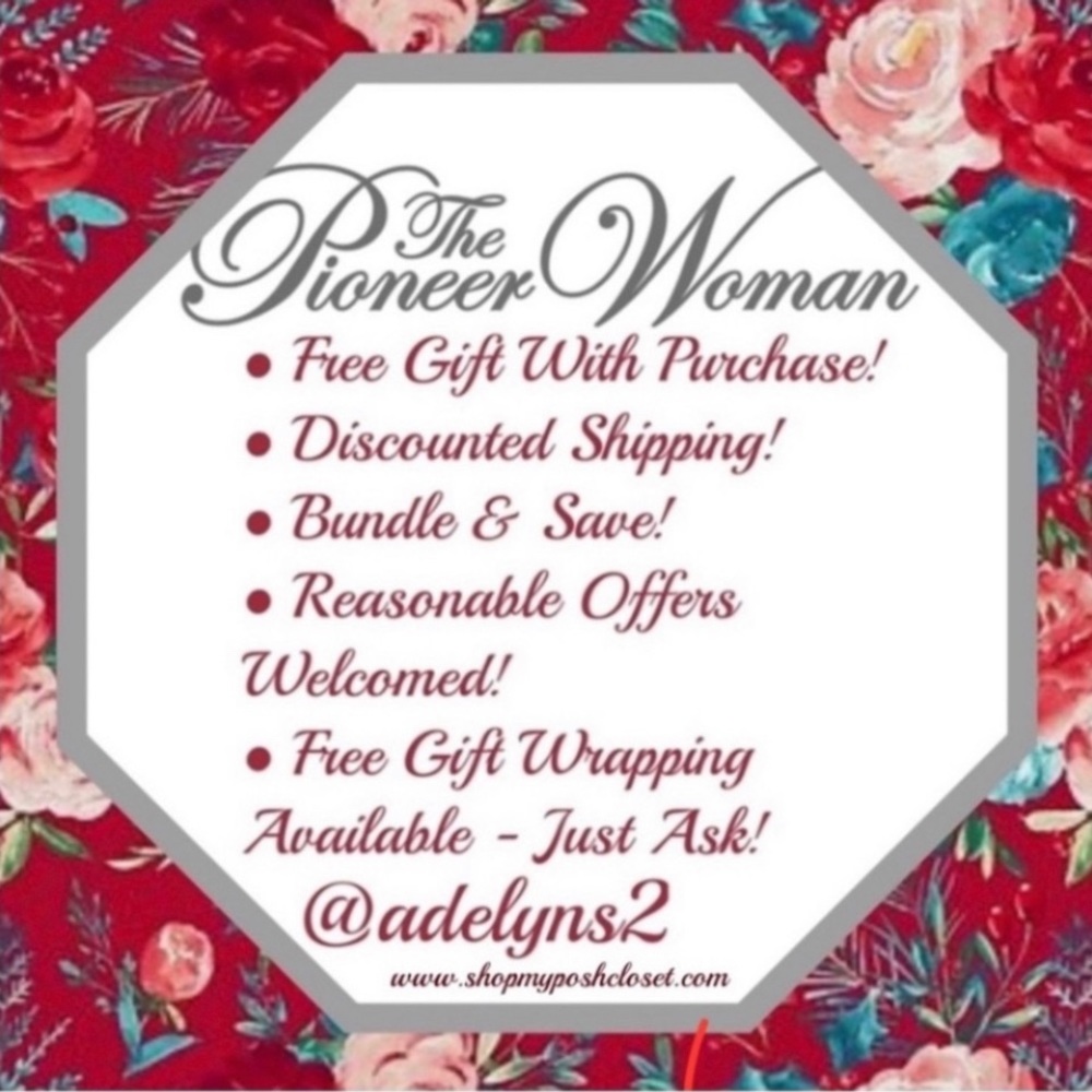Host Pick! 🌺 New Pioneer Woman Letters to Santa Tabletop Mailbox - Picture 6 of 8